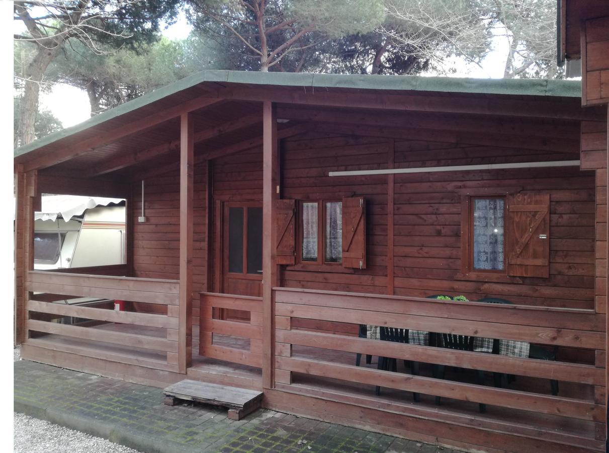 Campeggio Italia Marina di Massa Exterior foto